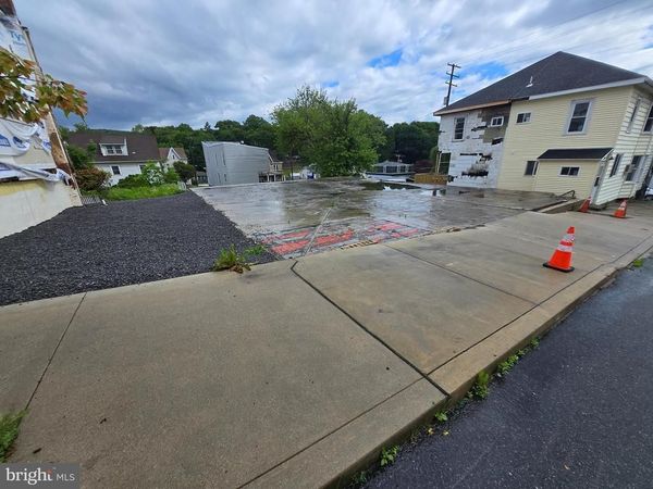 603 E MARKET STREET, POTTSVILLE, PA 17901