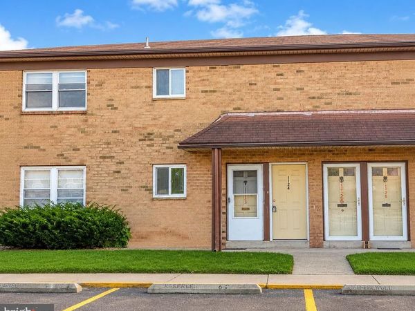 1124 KAYE COURT, BURLINGTON TOWNSHIP, NJ 08016