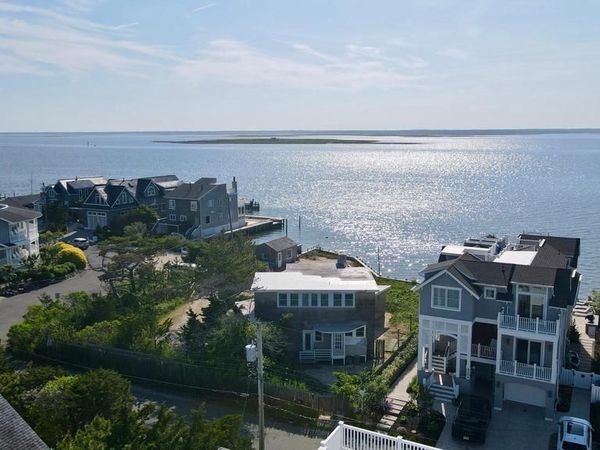 8202 BAY TERRACE, HARVEY CEDARS, NJ 08008