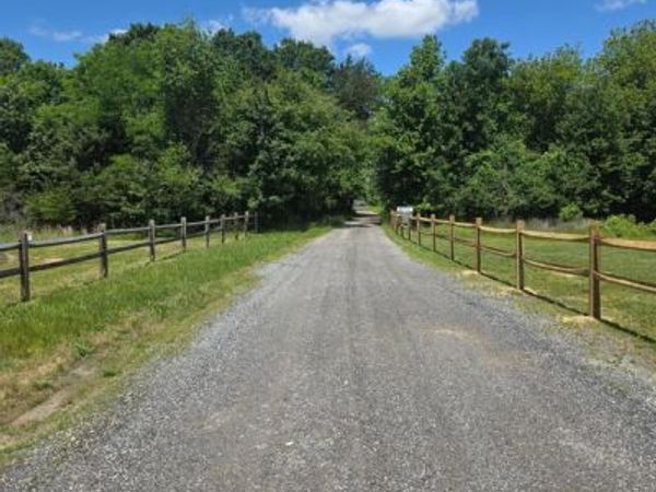 JERMAINE PLACE , WALDORF, MD 20603