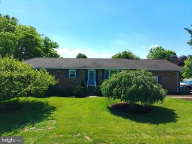 15 LIPPIZAN DRIVE, SHIPPENSBURG, PA 17257