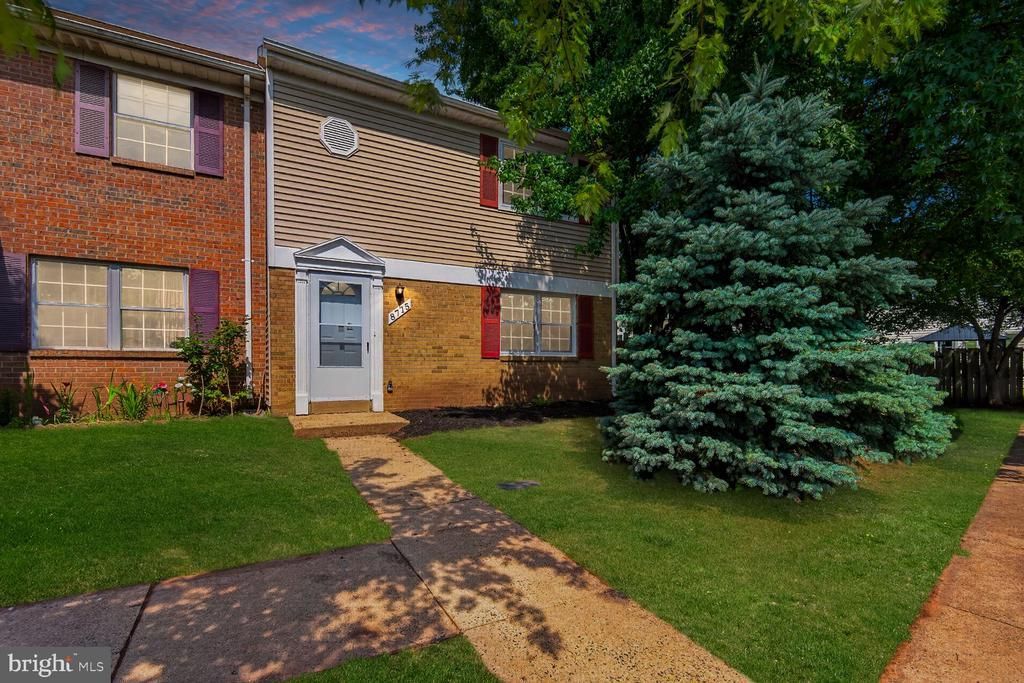 8715 Bretton Woods Drive, Manassas, VA 20110 Main Photo
