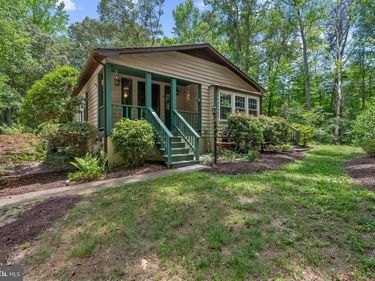 925 JONES DRIVE , RUTHER GLEN, VA 22546
