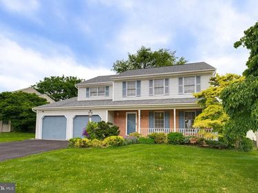 306 LAUREL OAK LN, LANCASTER, PA 17602