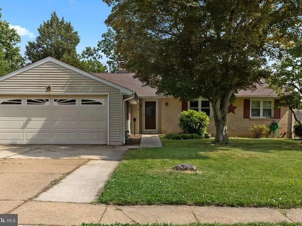 11 COLESBERY DRIVE, NEW CASTLE, DE 19720