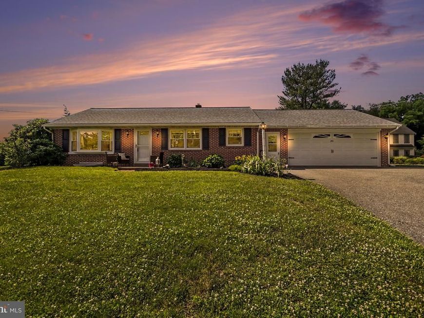 273 W Penn Grant Road, Willow Street, PA 17584 Main Photo