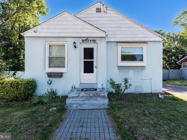 406 OAK AVENUE, WEST BERLIN, NJ 08091