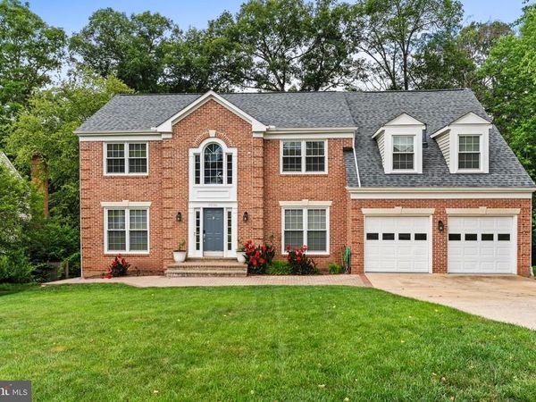 6836 COMPTON HEIGHTS CIRCLE, CLIFTON, VA 20124