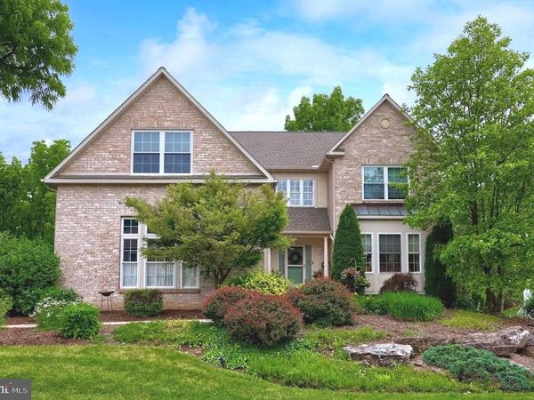 238 HEATHERSTONE WAY, LANCASTER, PA 17601
