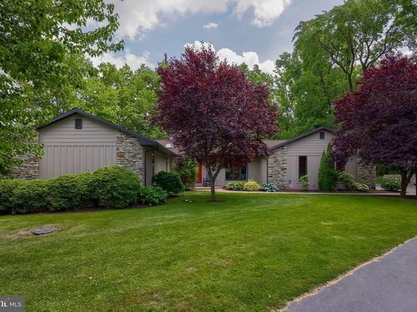 3174 GRANDE OAK PLACE, LANCASTER, PA 17601