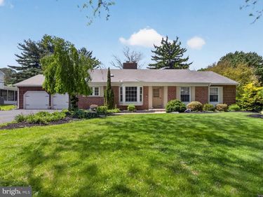 1148 CLEARWOOD DRIVE, ALLENTOWN, PA 18103