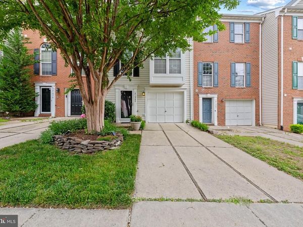 21980 BOX CAR SQUARE, STERLING, VA 20166