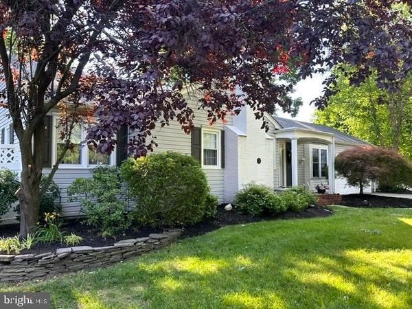 3 WINDSOR PLACE, MOUNT HOLLY, NJ 08060