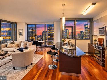 2101 MARKET STREET, Unit 3307, PHILADELPHIA, PA 19103