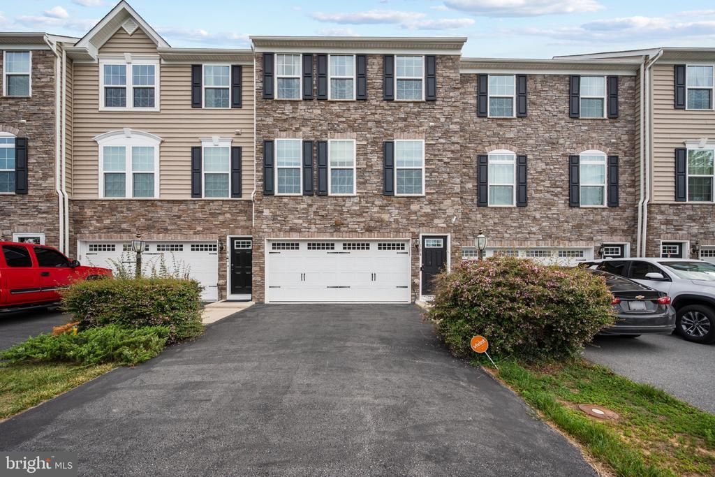 184 Trout Lily Drive, Lake Frederick, VA 22630 Main Photo