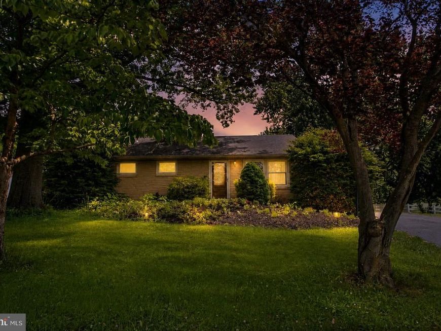 1417 Old Airport Road, Douglassville, PA 19518 Main Photo