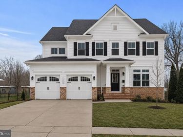 1901 WARE ROAD , FALLS CHURCH, VA 22043