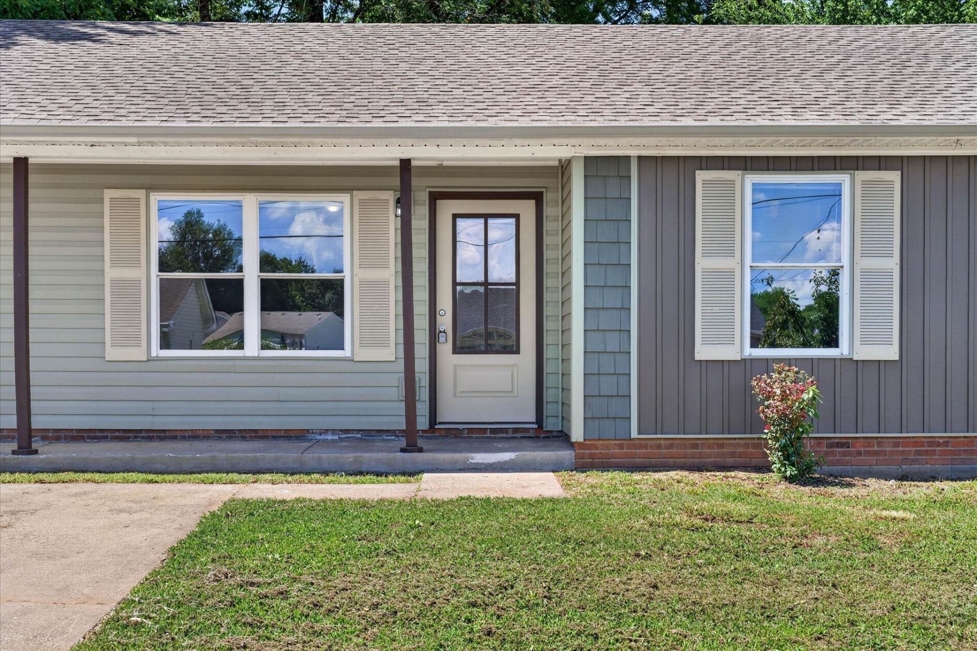 1647 Hannibal Dr, Oak Grove, KY 42262 Main Photo
