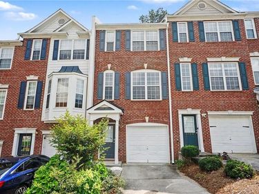 3158 Mill Springs Circle , Buford, GA 30519