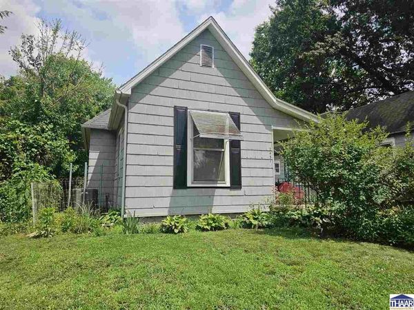 2431 N 15th Street, Terre Haute, IN 47804