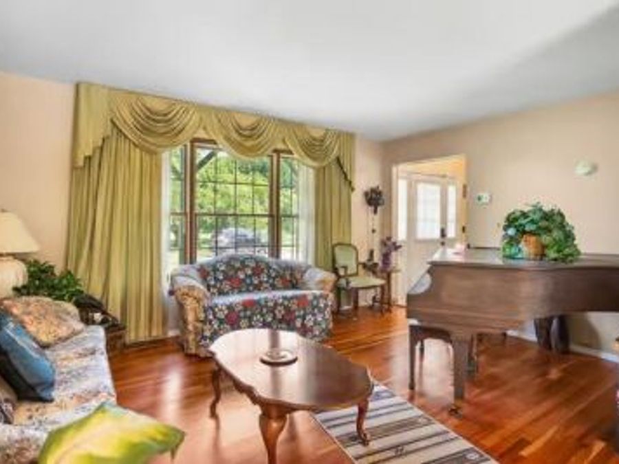 Property Image 8