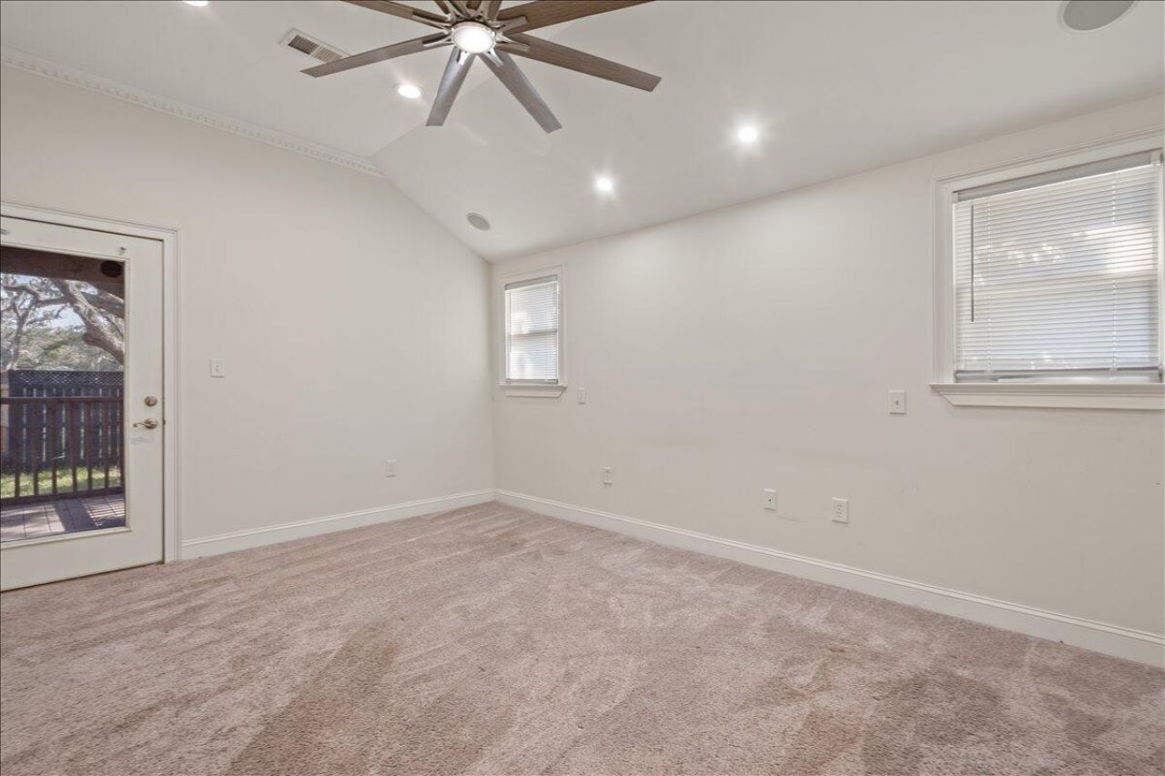 538 River Road Photo 23