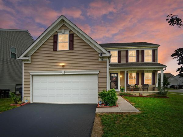282 Karst Circle, Ashville, OH 43103