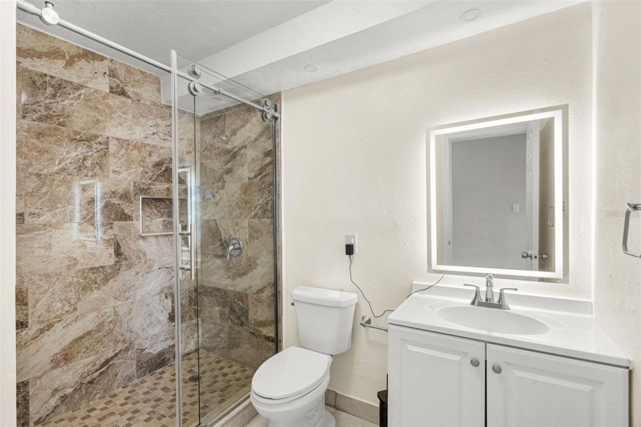 2913 Mcintosh Road, Sarasota, FL 34232 Photo