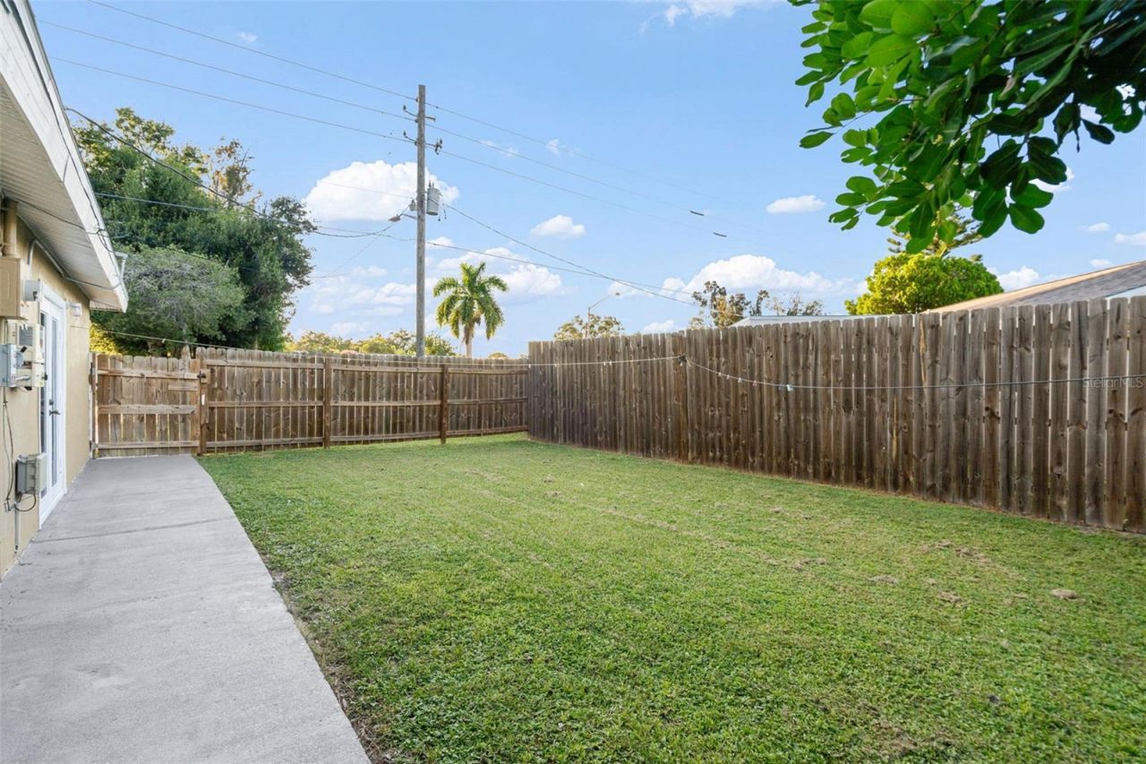 2913 Mcintosh Road, Sarasota, FL 34232 Photo