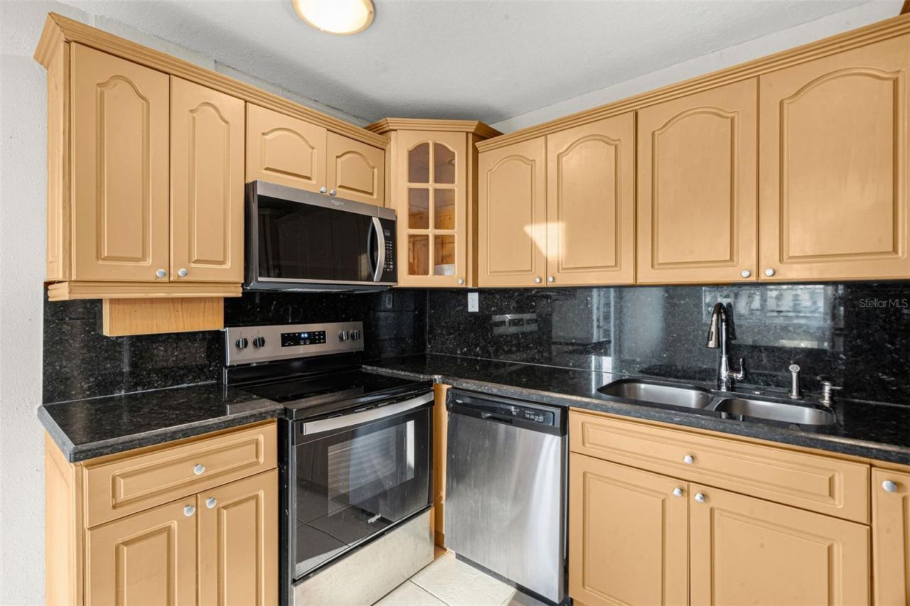 2913 Mcintosh Road, Sarasota, FL 34232 Photo