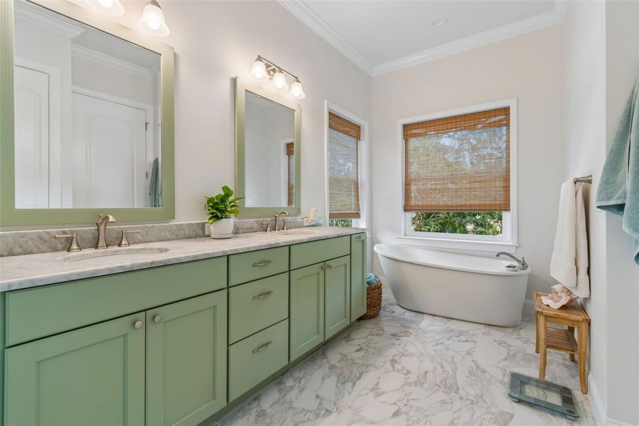 4601 S Esperanza Avenue, Tampa, FL 33611 Photo