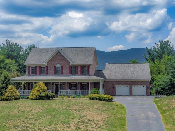 4636 Afton LN, Roanoke, VA 24012