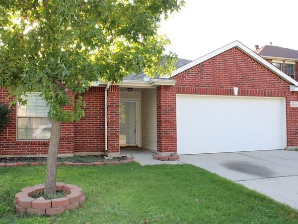5820 Show Master Lane, Fort Worth, TX 76179
