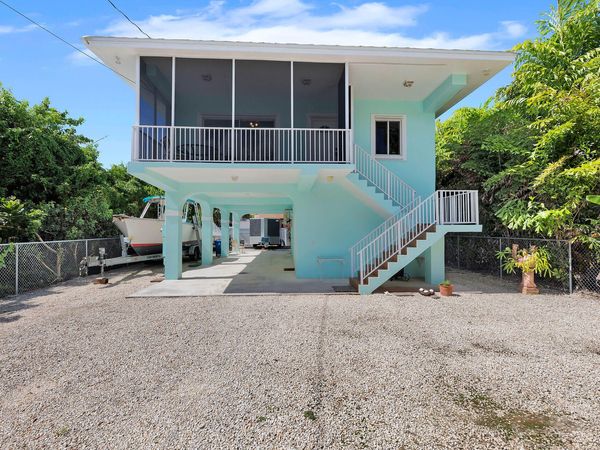 54 Tarpon Avenue, KEY LARGO, FL 33037