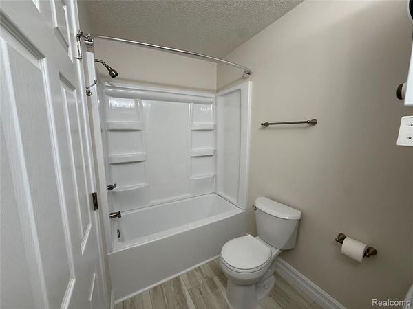 140 S. Saginaw Unit 2 Street , Byron Vlg, MI 48418