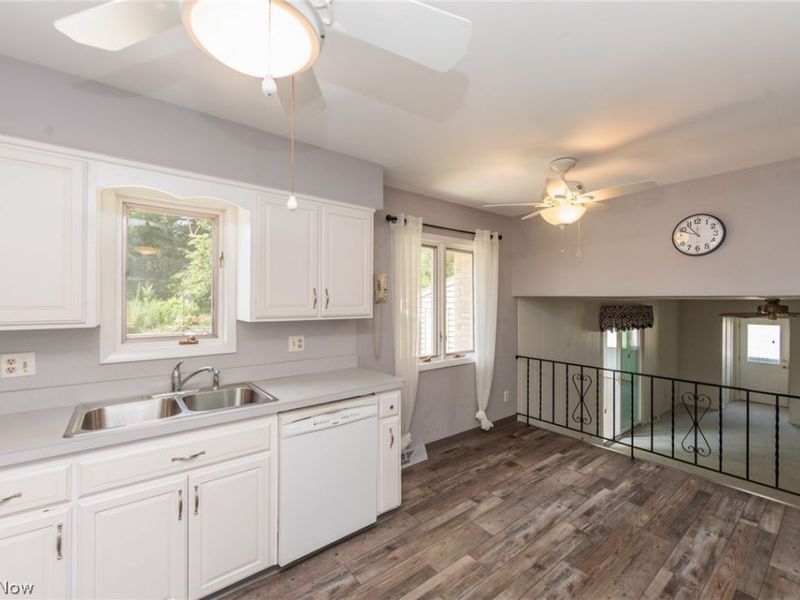 2207 Jacqueline Drive, Parma, OH 44134 Photo 14