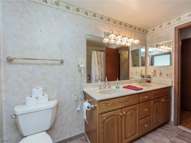 2207 Jacqueline Drive, Parma, OH 44134 Photo 29