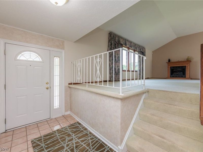 2207 Jacqueline Drive, Parma, OH 44134 Photo 5