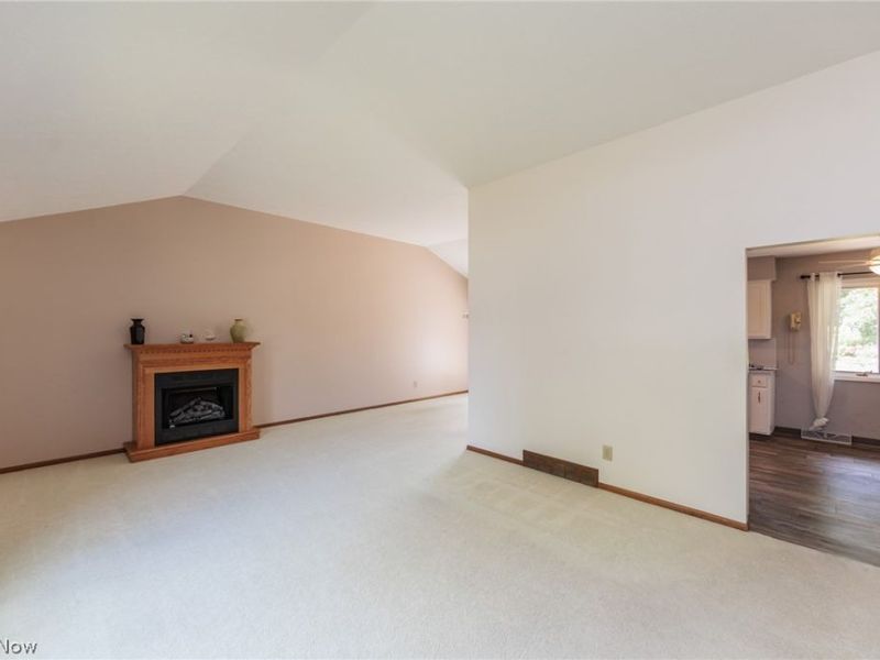 2207 Jacqueline Drive, Parma, OH 44134 Photo 7