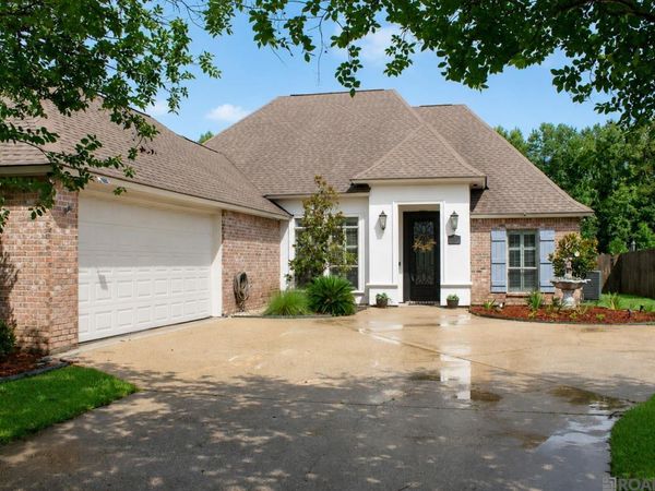 8135 Lavender Dr, Baton Rouge, LA 70818
