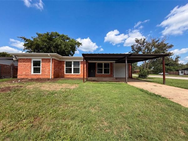 137 S Valera Court, Fort Worth, TX 76134
