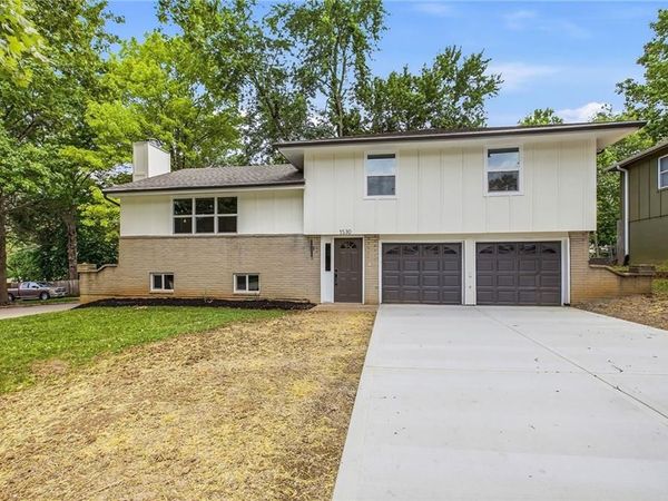 1530 NW 67TH Street, Kansas City, MO 64118