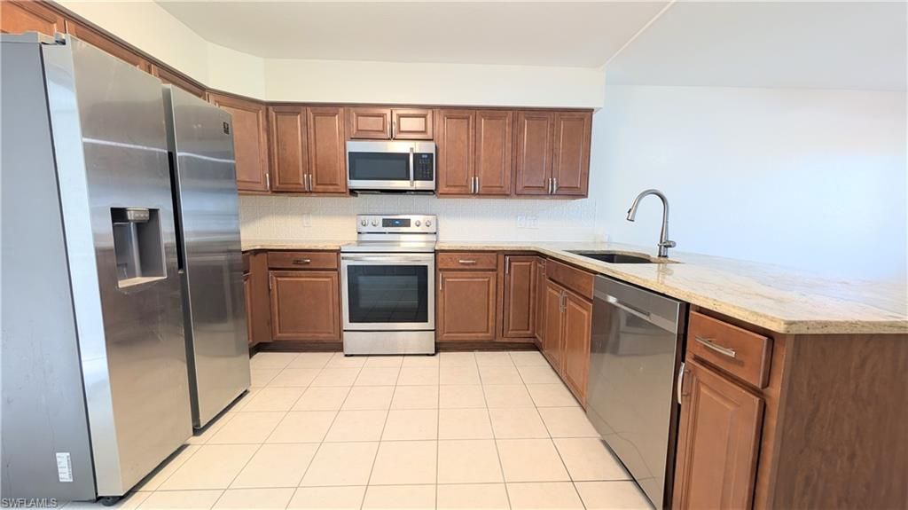 815 Victoria Dr , Unit 106, Cape Coral, FL 33904 Photo