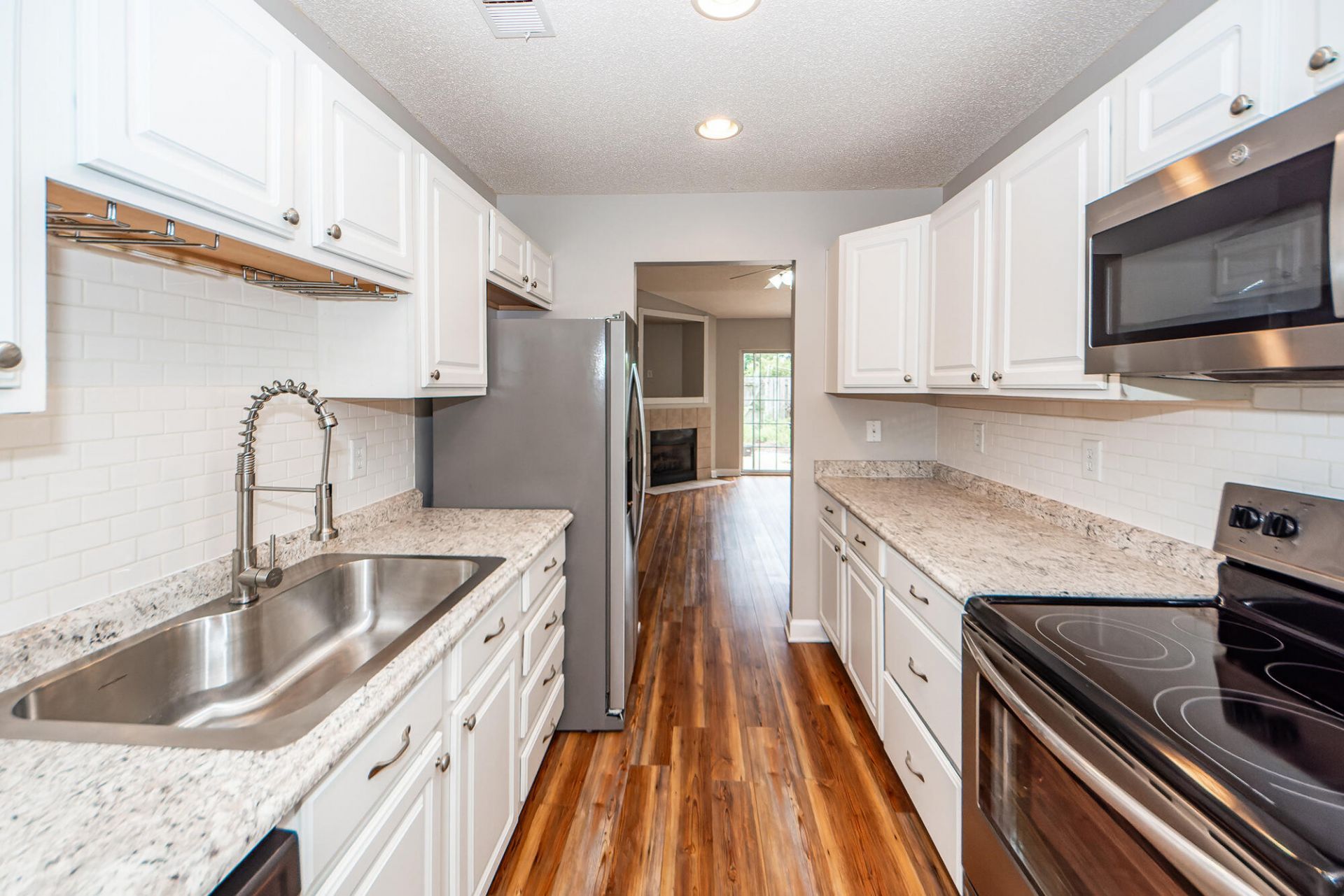 1307 Apex Lane Photo 18