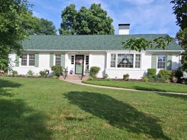 138 Country Lane, Frankfort, KY 40601