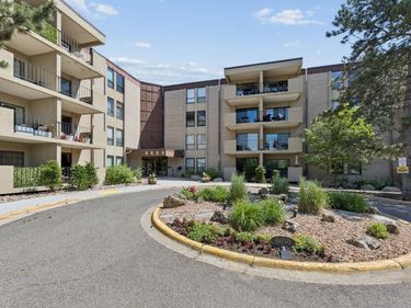 6650 Vernon Avenue S, Unit 409, Edina, MN 55436