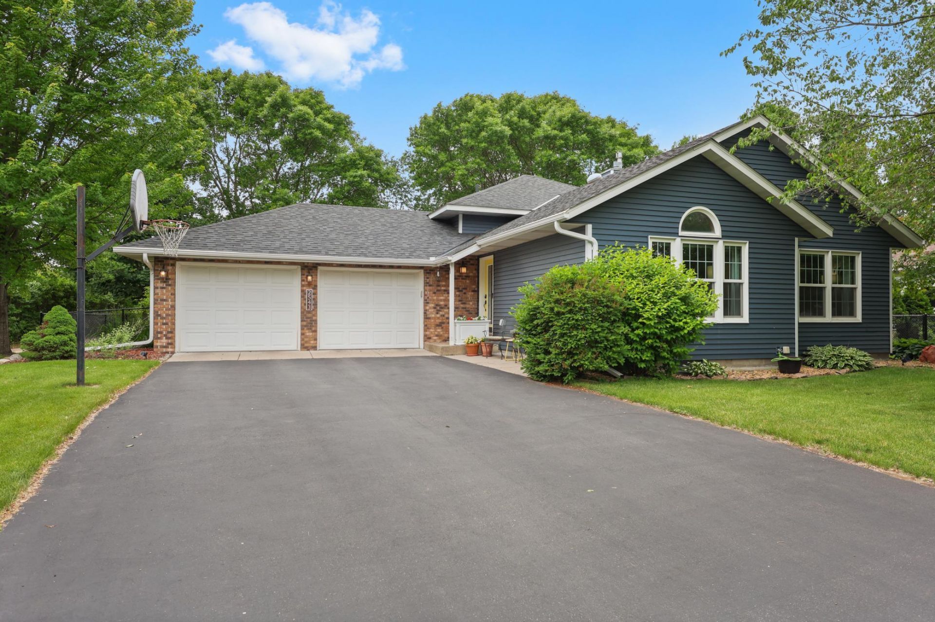 2543 Colony Circle , Saint Cloud, MN 56303