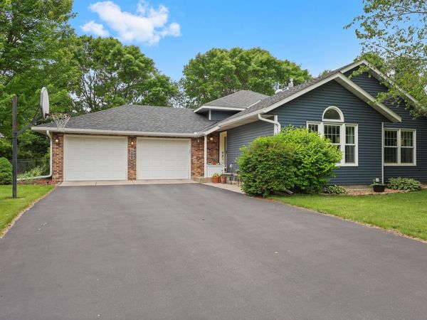 2543 Colony Circle , Saint Cloud, MN 56303