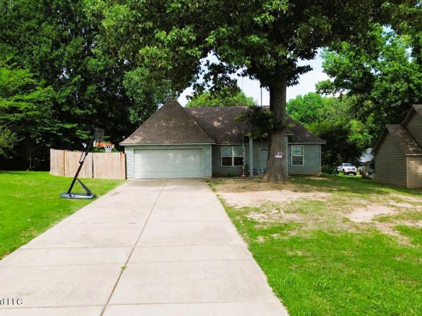 109 Flower Circle, Coldwater, MS 38618
