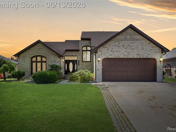 52658 Stag Ridge Drive, Macomb Twp, MI 48042